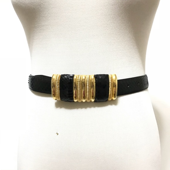 Women’s Classic Vintage Belt with Gold Buckle – 105cm
